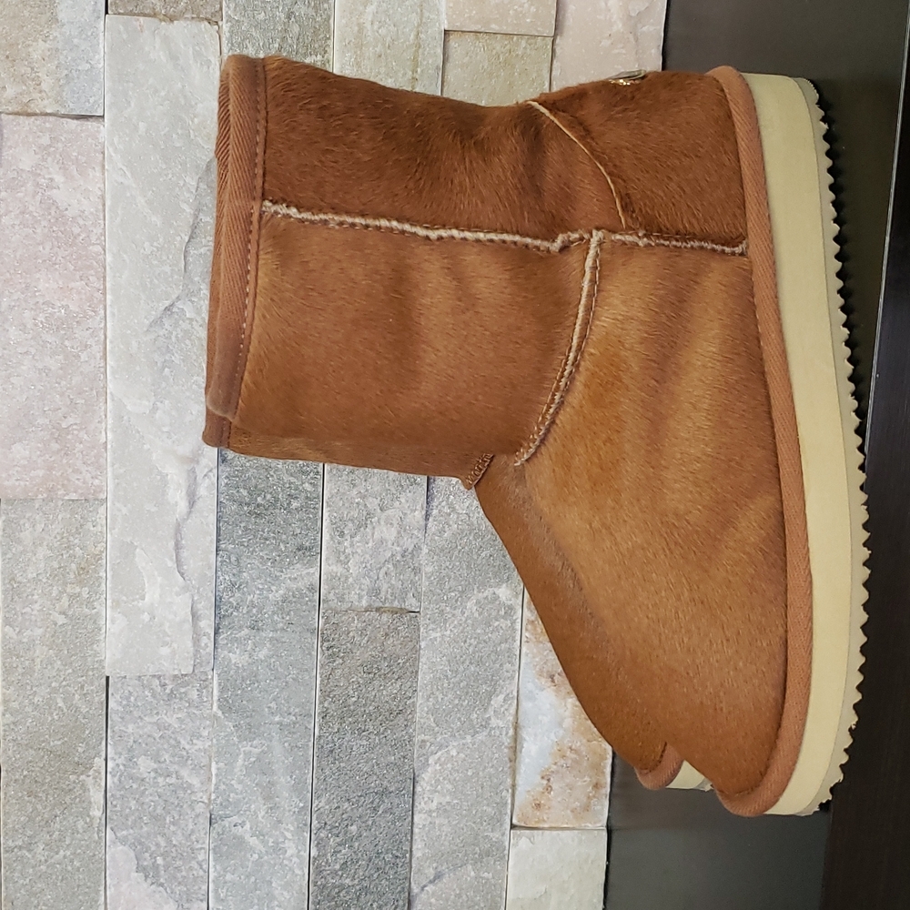 MOOV Women's London Leather/Sheepskin Winter Boots